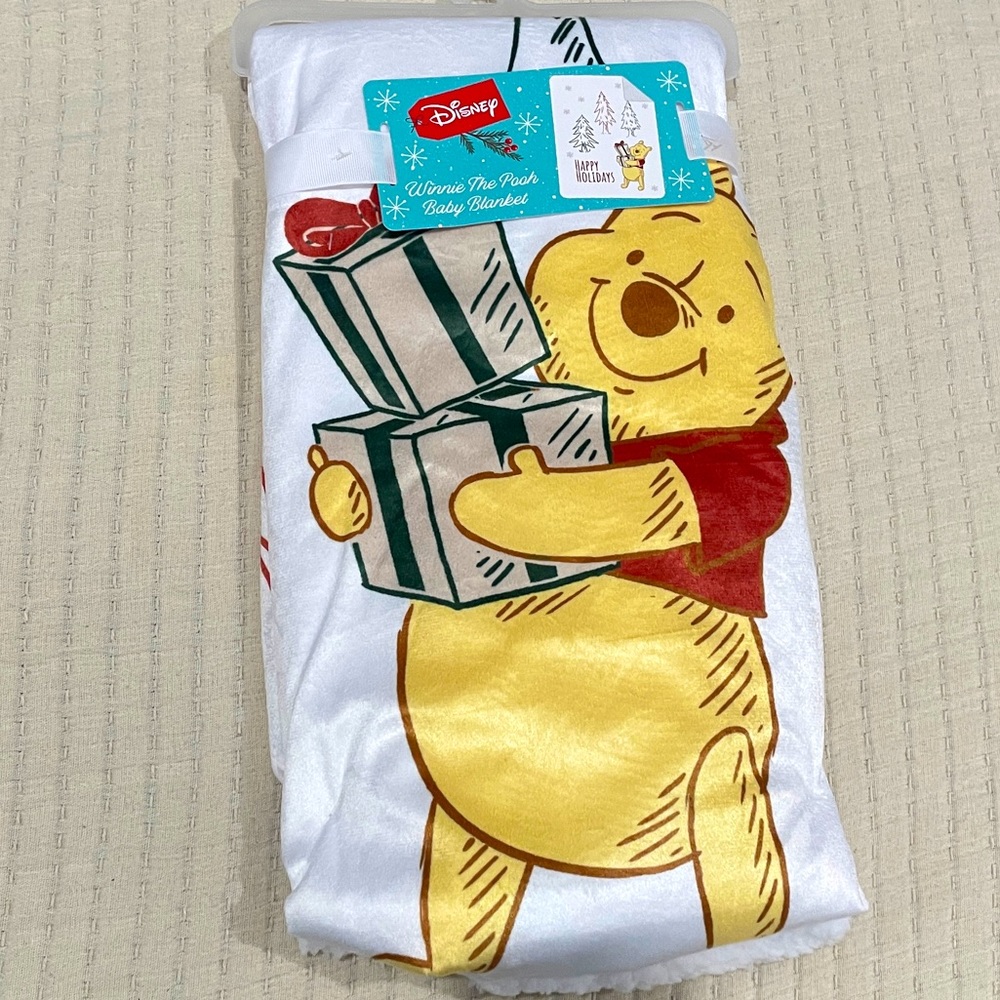 Disney Winnie the Pooh‎ Baby Blanket Christmas Holiday Plush White 30x40 GS72129